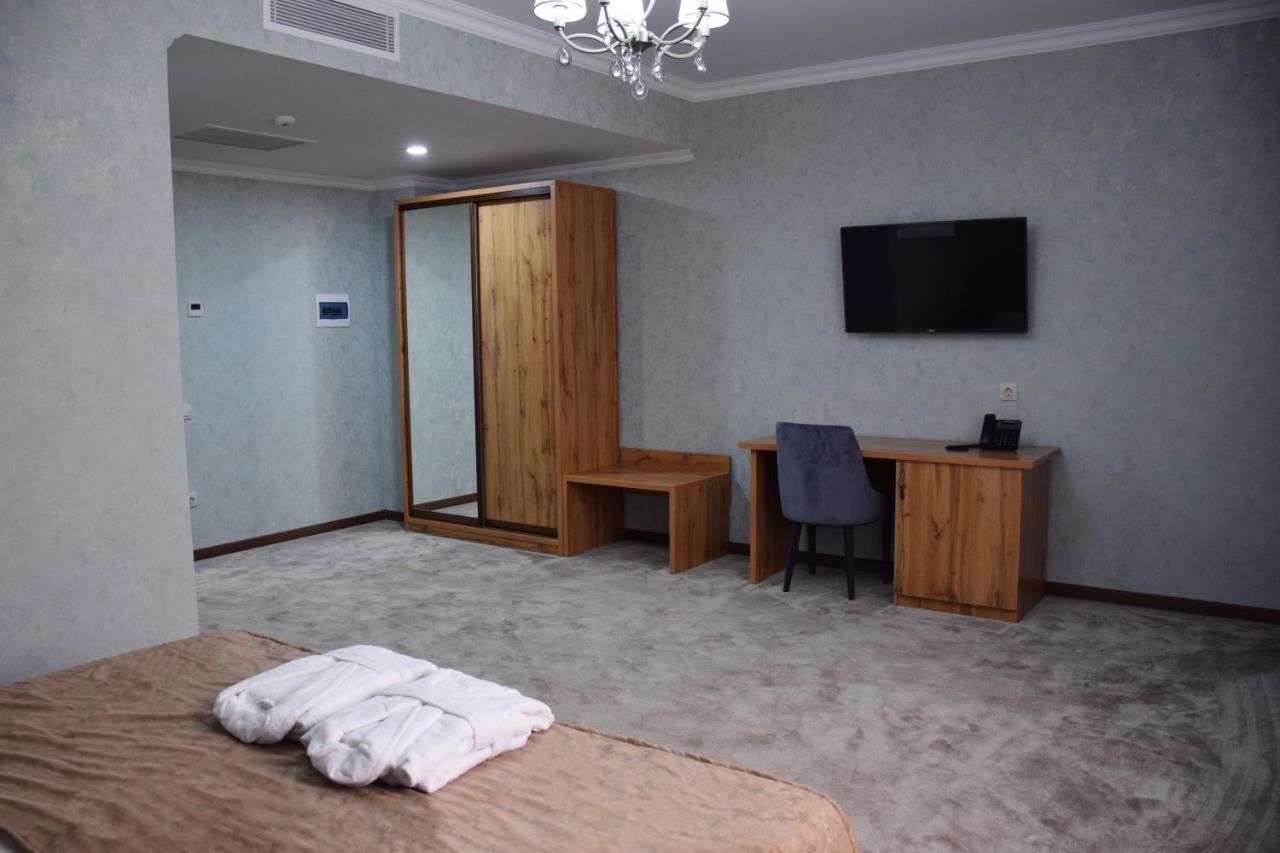 Mirotel Hotel Astana Luaran gambar